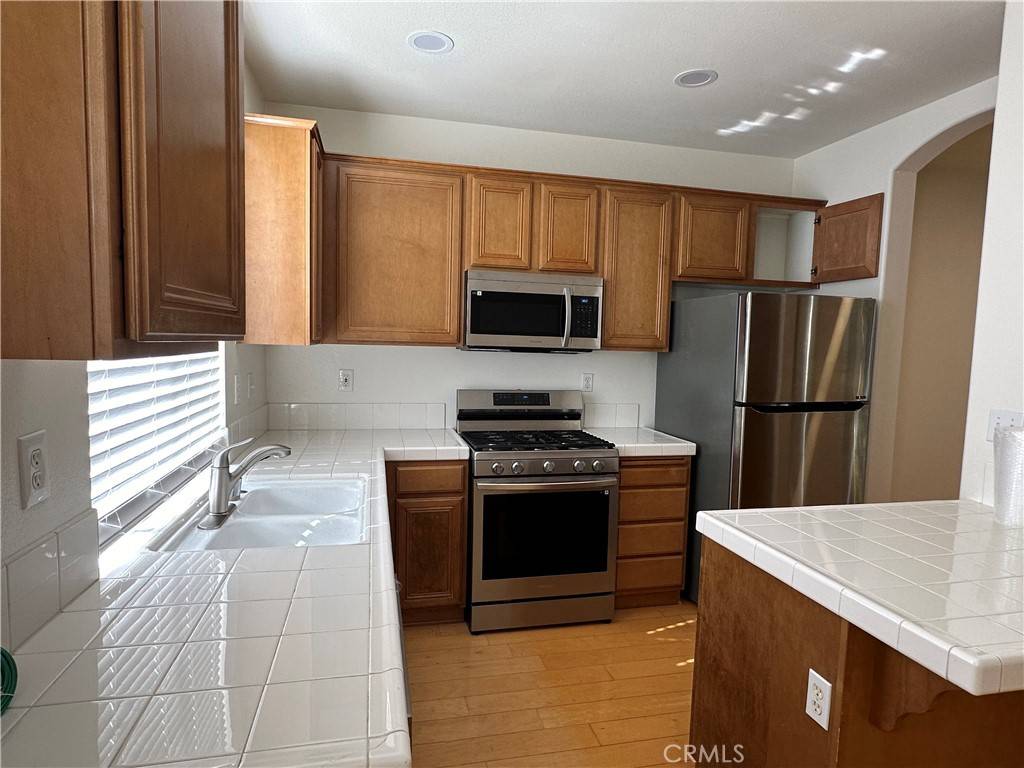 Irvine, CA 92620,1716 Timberwood
