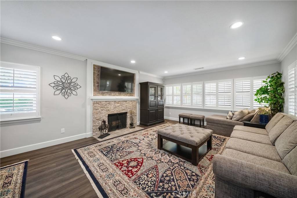 Covina, CA 91723,780 S Briargate LN