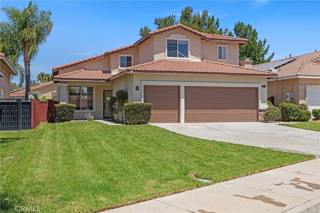 Corona, CA 92883,9510 Nickellaus CT