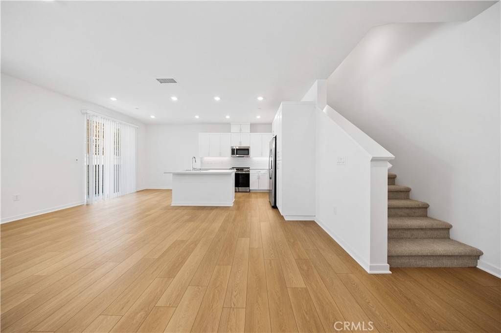 Eastvale, CA 92880,12828 Denali WAY