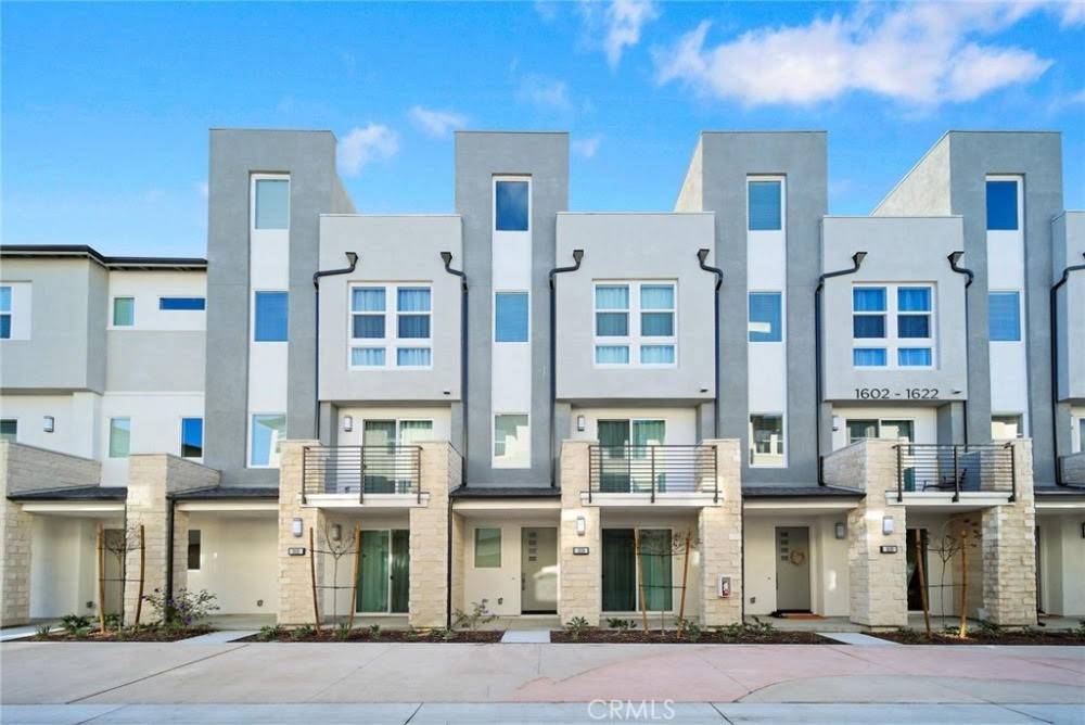 Anaheim, CA 92805,1614 W Bushell Street