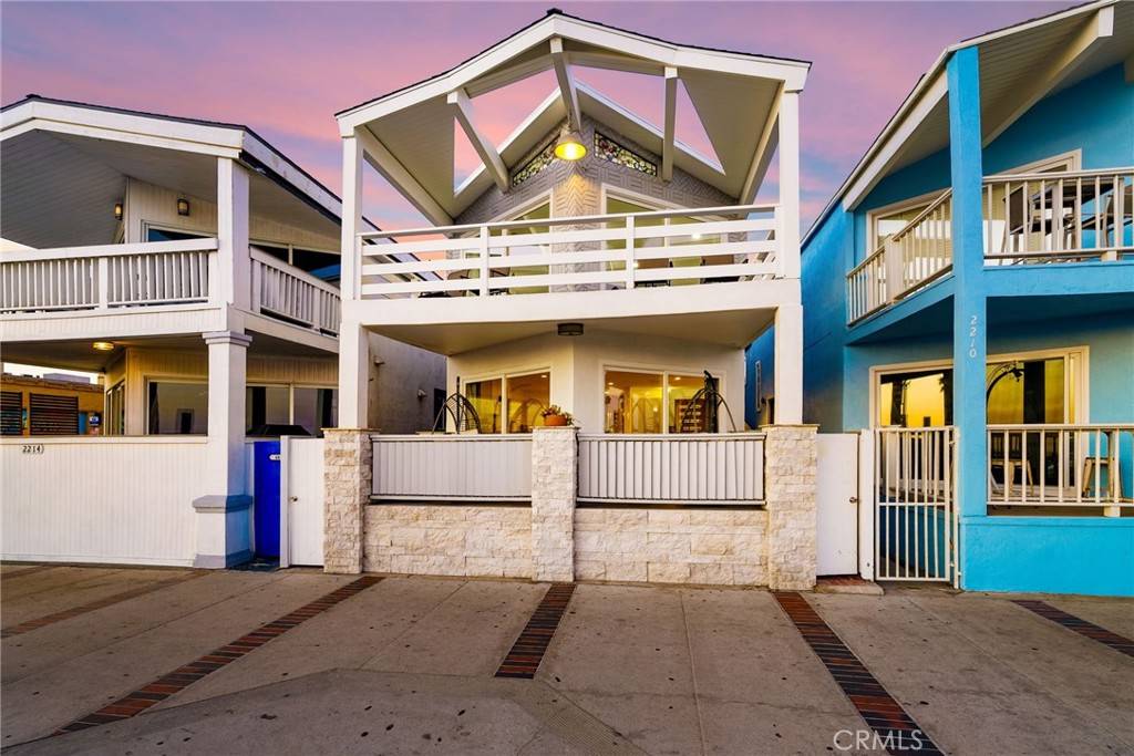 Newport Beach, CA 92663,2212 W Oceanfront