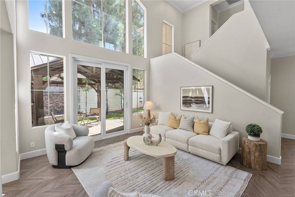 Tustin, CA 92782,12160 Lamb DR