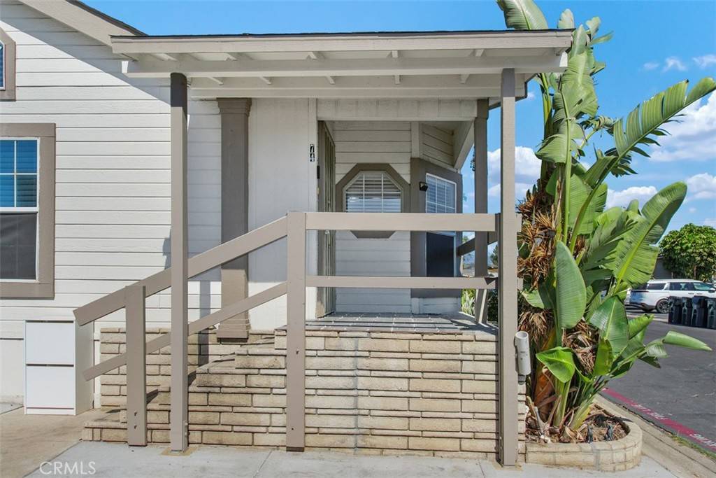 Anaheim, CA 92807,5815 E La Palma AVE #74