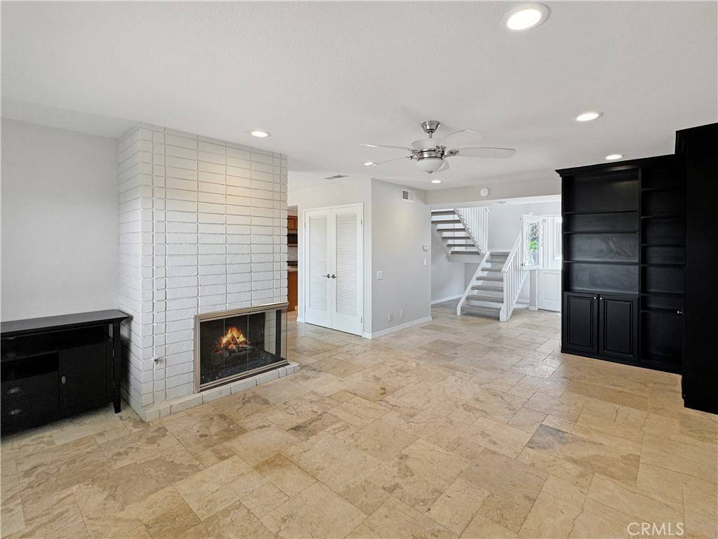 Dana Point, CA 92629,33425 Spinnaker DR N