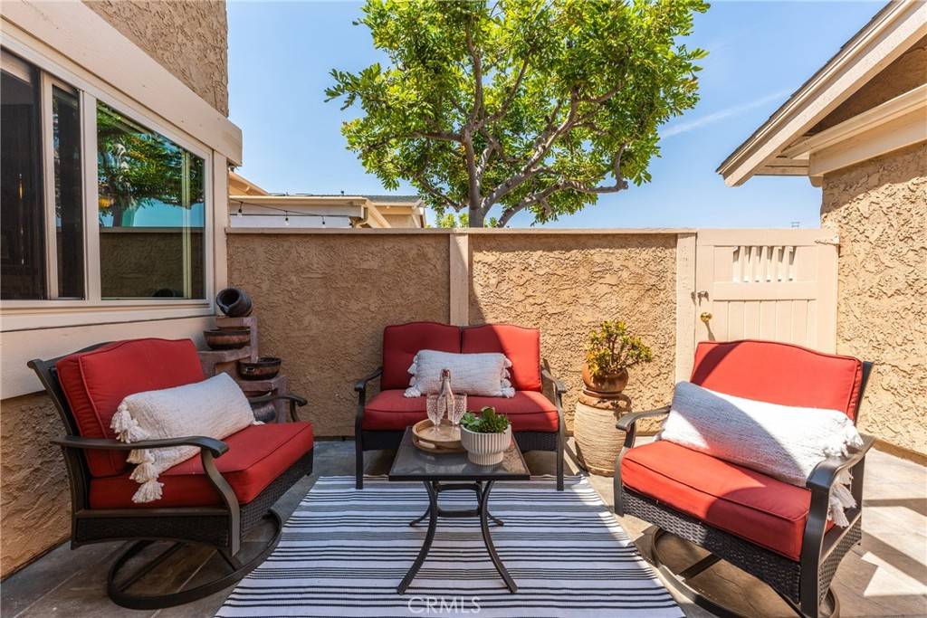 San Clemente, CA 92672,308 Avenida Adobe