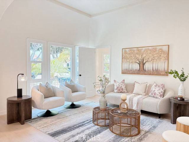 North Hollywood, CA 91606,6227 Willowcrest AVE