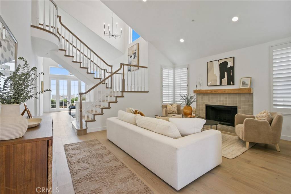 San Clemente, CA 92673,2210 Calle Opalo