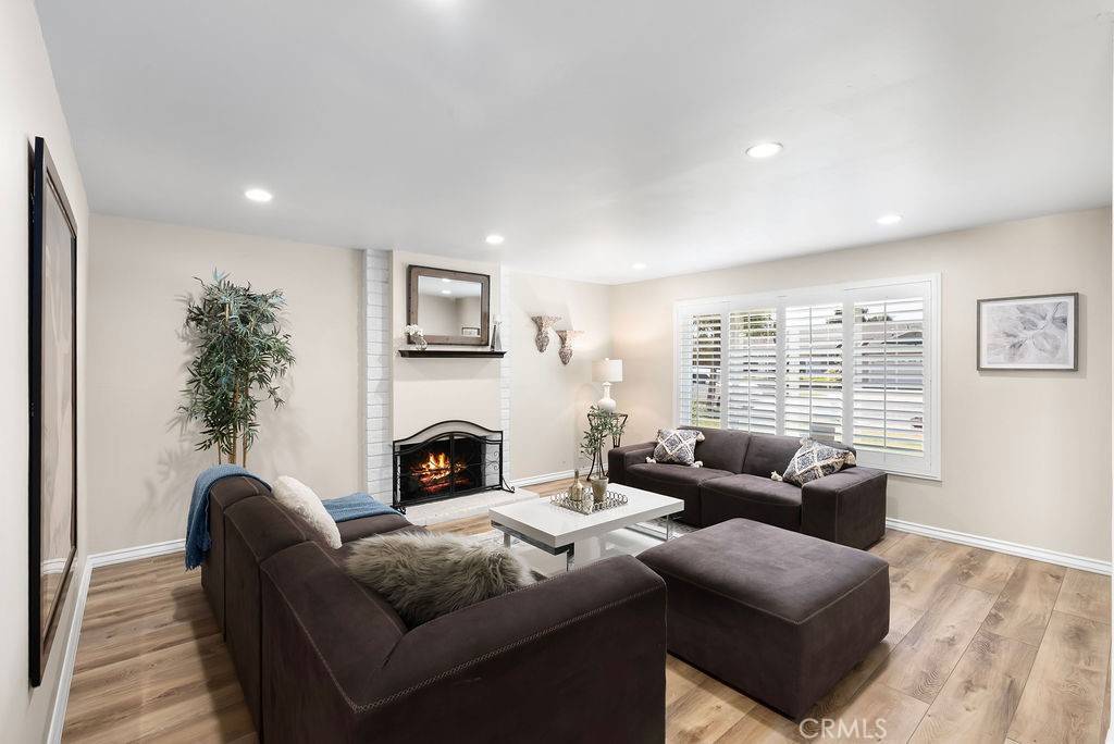 Santa Ana, CA 92705,2117 Catalina AVE