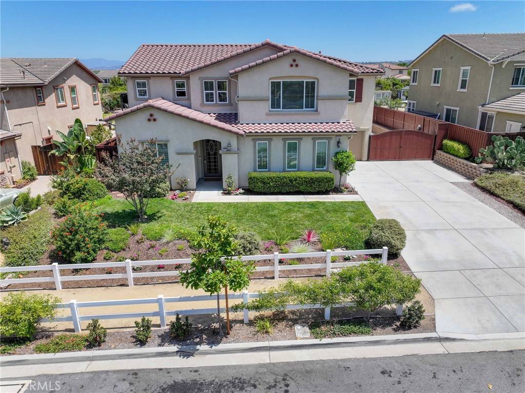 Oceanside, CA 92057,5572 Thoroughbred ST
