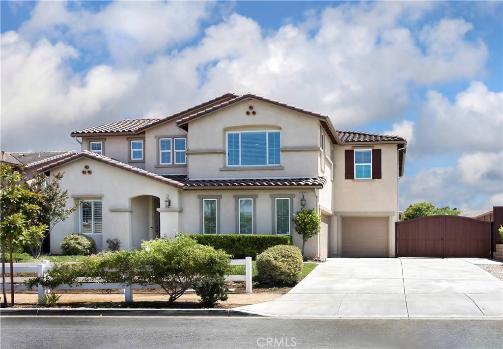 Oceanside, CA 92057,5572 Thoroughbred ST