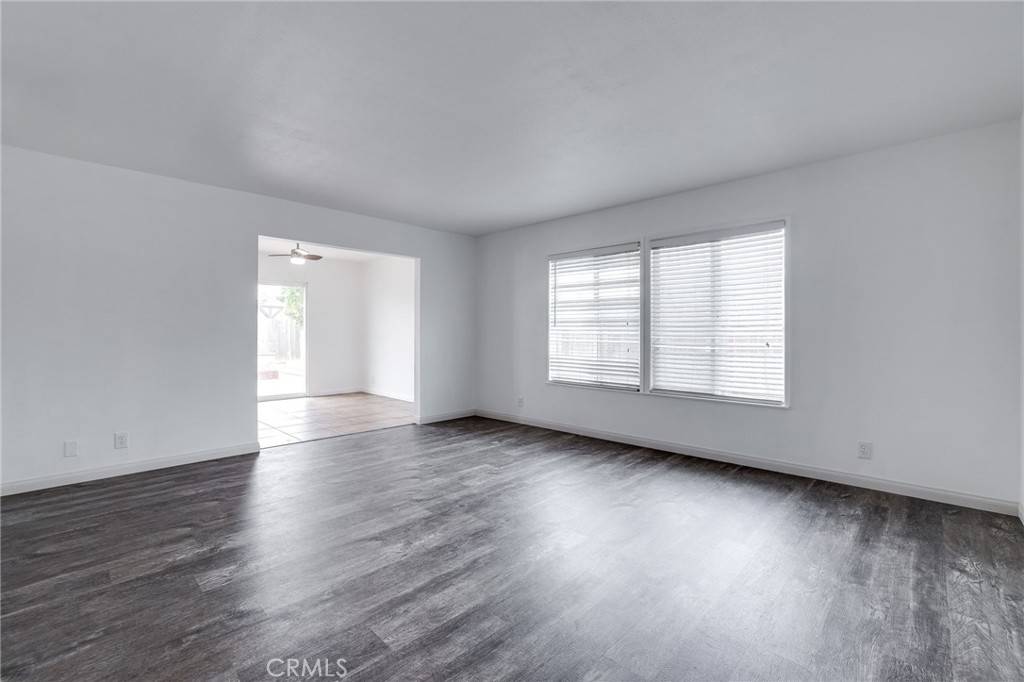 Huntington Beach, CA 92646,19341 Mauna LN
