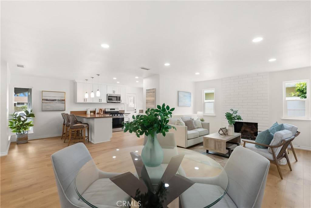 Huntington Beach, CA 92647,6022 Larchwood DR