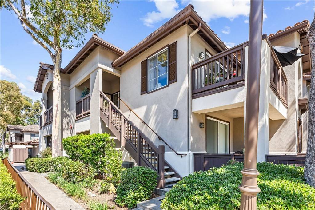 Tustin, CA 92782,2960 Champion WAY #709