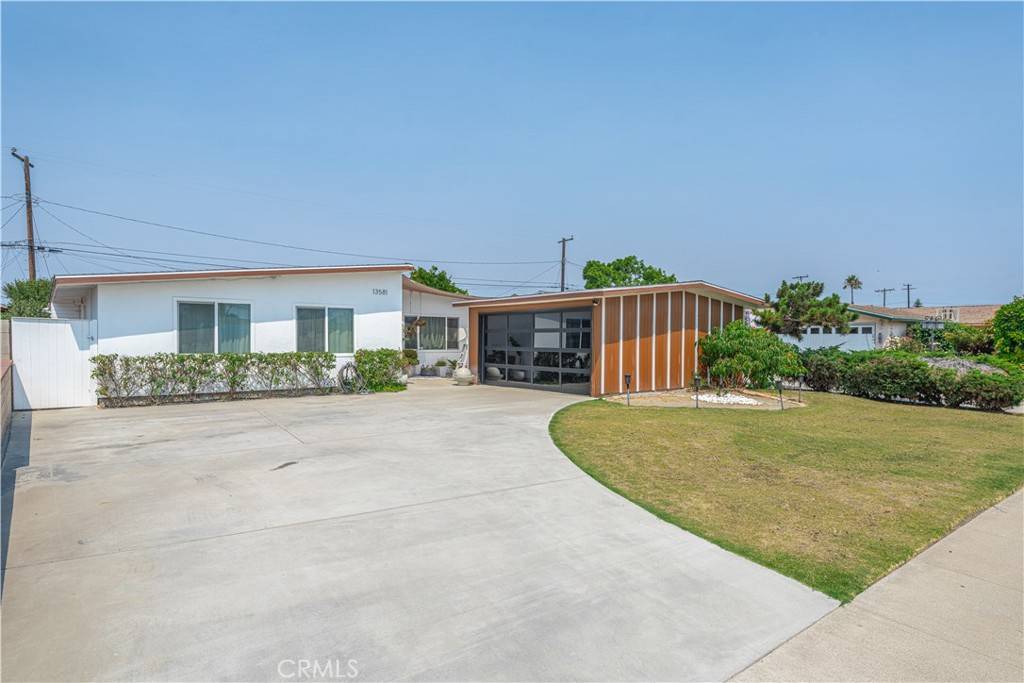 Westminster, CA 92683,13581 Yosemite DR