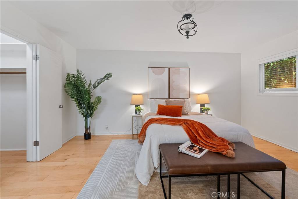 Santa Monica, CA 90403,1925 Montana AVE #3