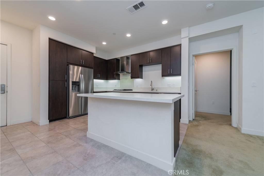 Irvine, CA 92612,2328 Nolita