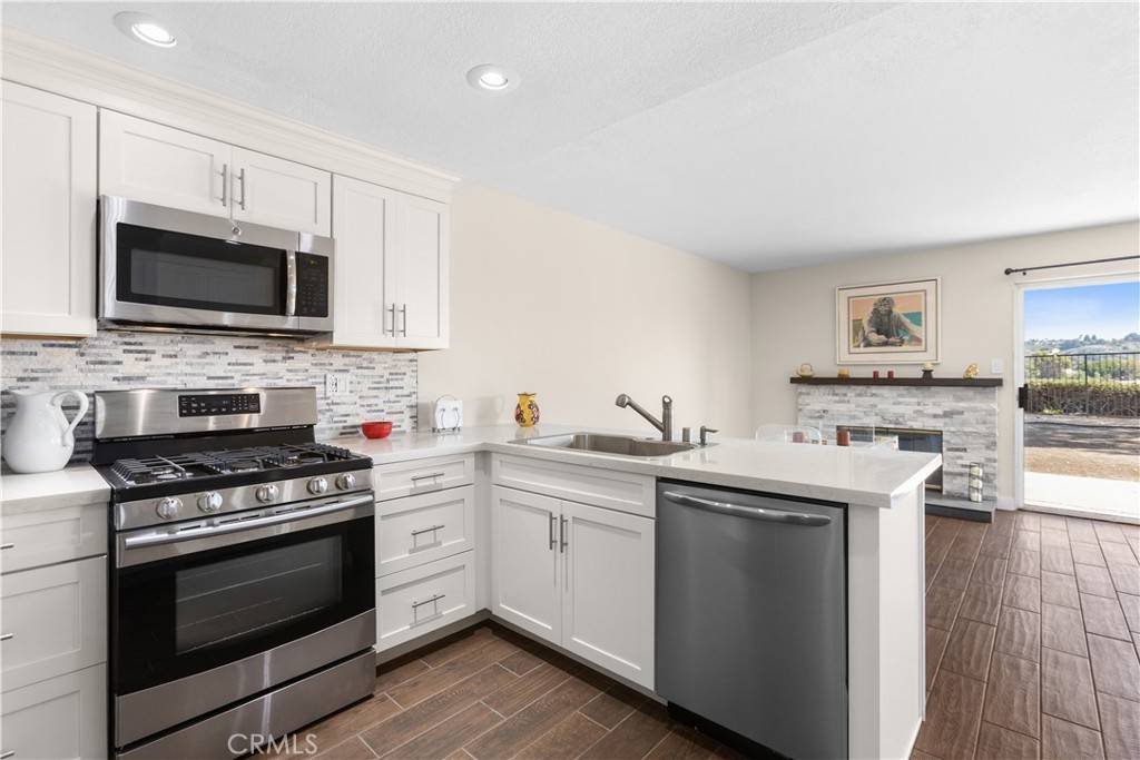 Laguna Niguel, CA 92677,24572 Via Del Oro