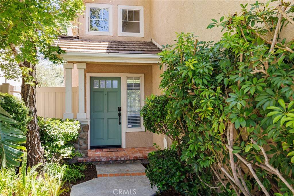 Lake Forest, CA 92610,4 Blanco