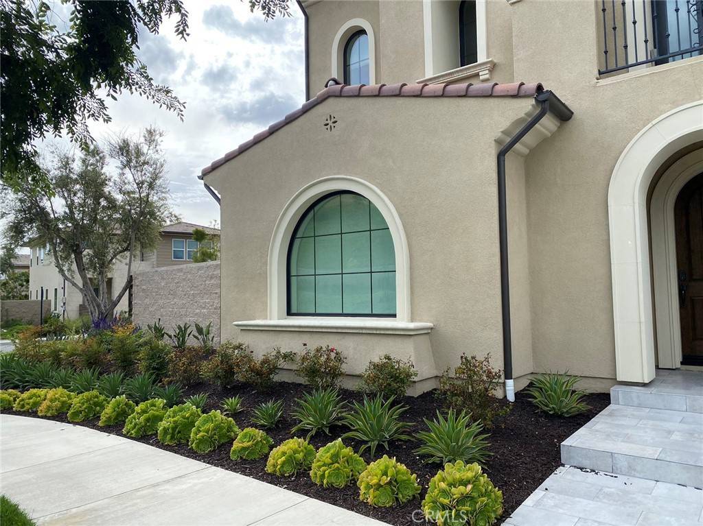 Irvine, CA 92618,130 INTERSTELLA