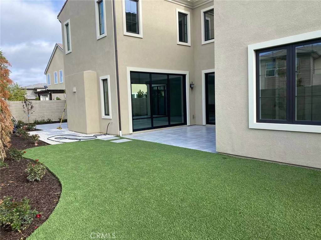 Irvine, CA 92618,130 INTERSTELLA
