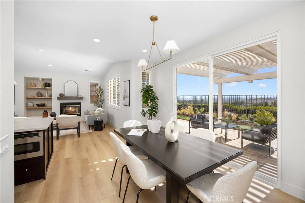 Rancho Santa Margarita, CA 92688,33 Grassy Knoll LN