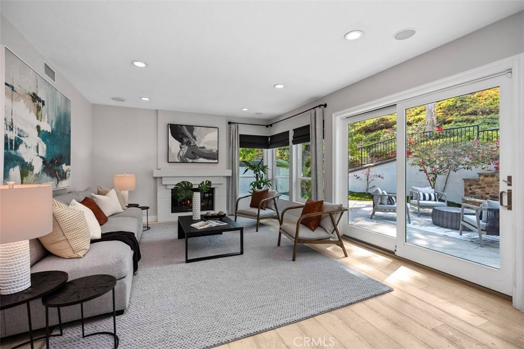 Laguna Niguel, CA 92677,12 Argos