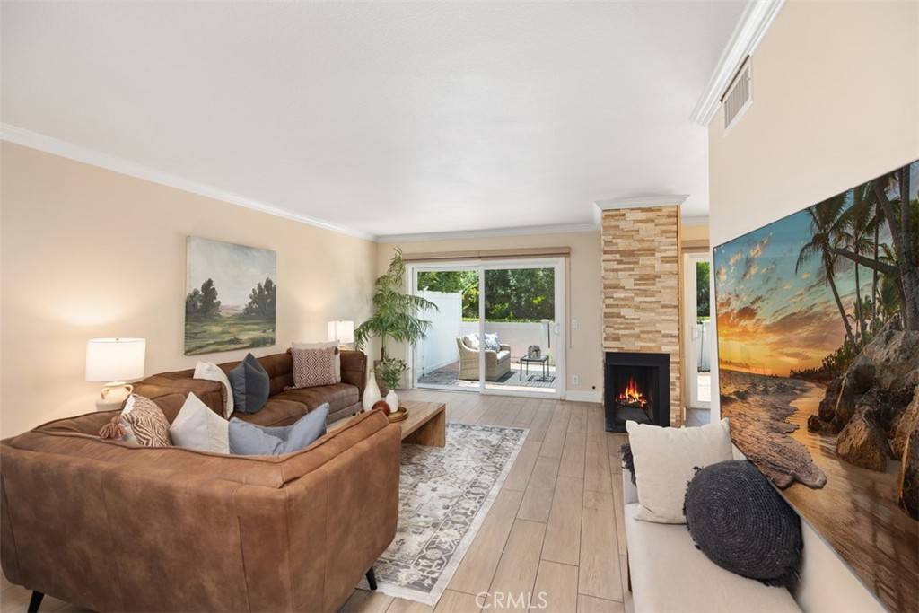 Laguna Hills, CA 92653,24995 Acacia LN #13