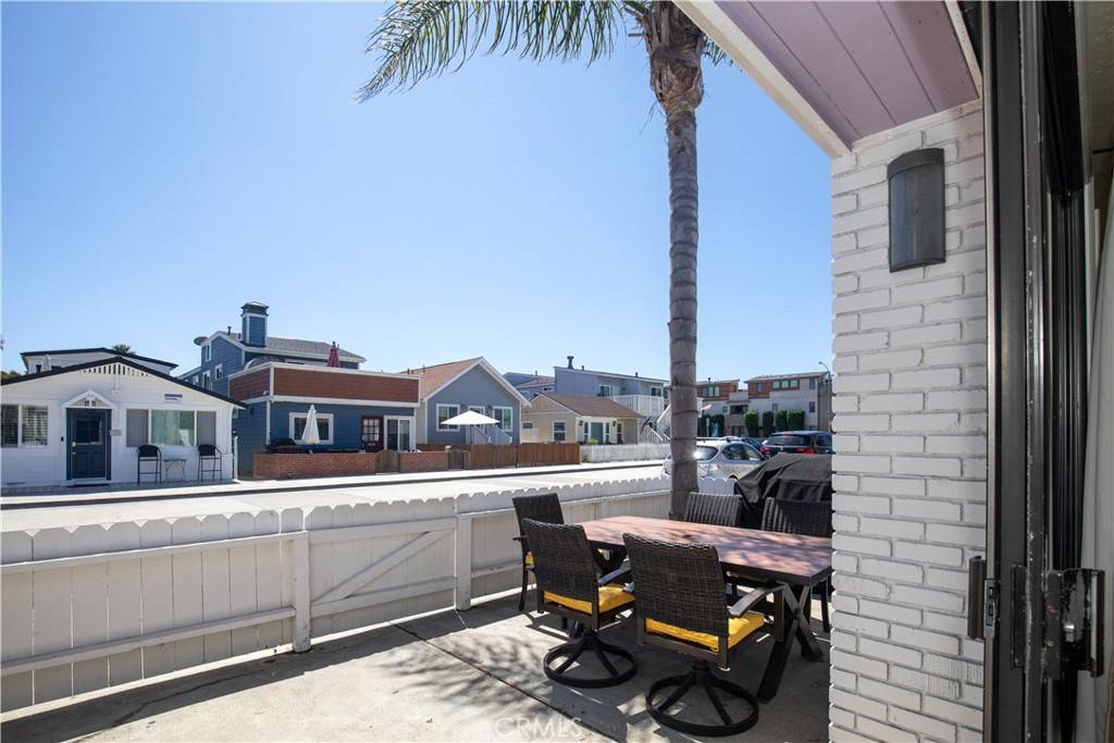 Newport Beach, CA 92663,209 29th ST