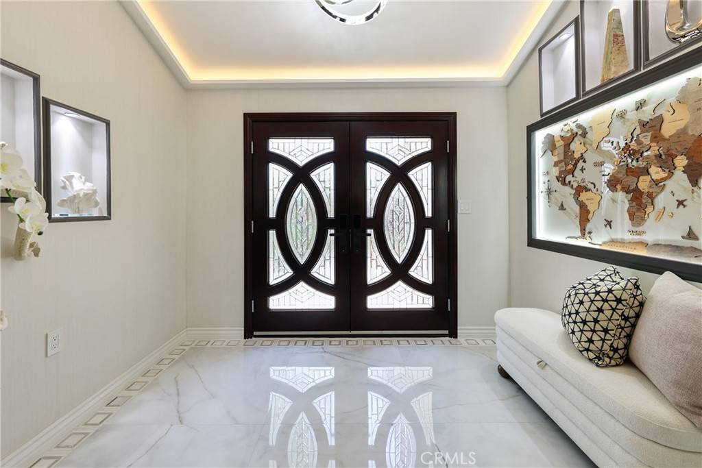 Costa Mesa, CA 92626,2798 Redwing CIR