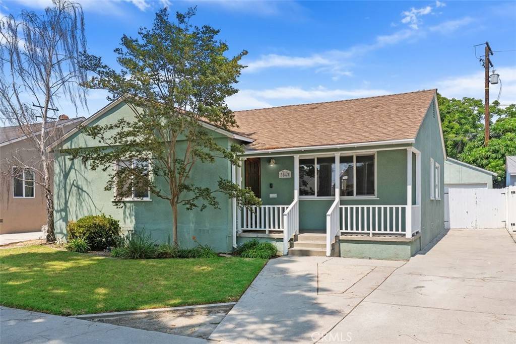 Long Beach, CA 90808,3842 Knoxville AVE