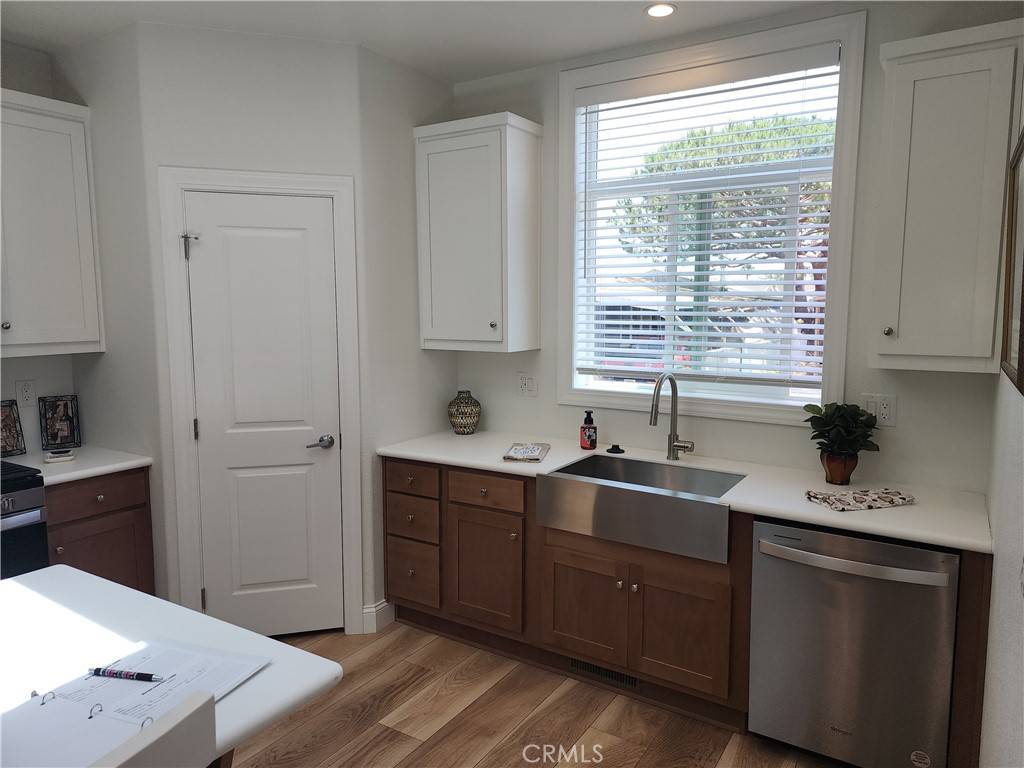 Huntington Beach, CA 92647,6241 Warner AVE #120
