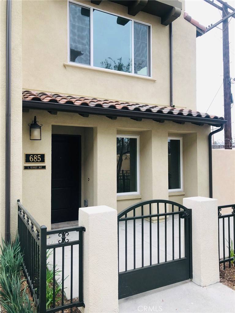 Anaheim, CA 92805,685 S Kinney WAY