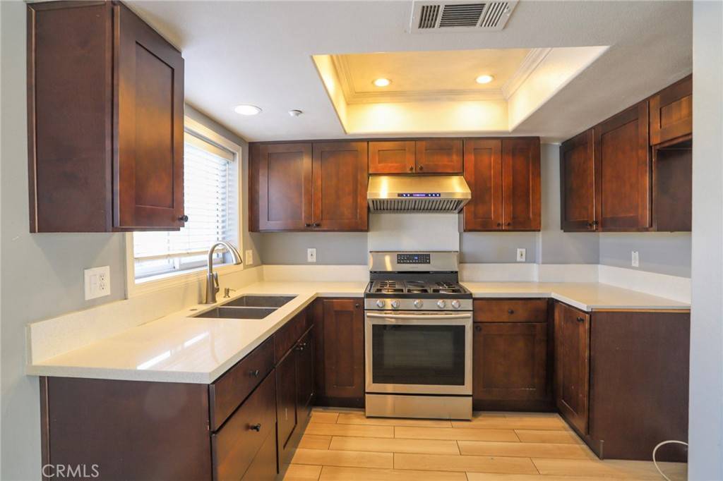 Garden Grove, CA 92844,9884 11th ST