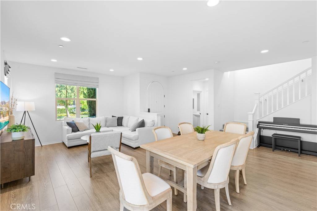 Irvine, CA 92620,176 Parkwood