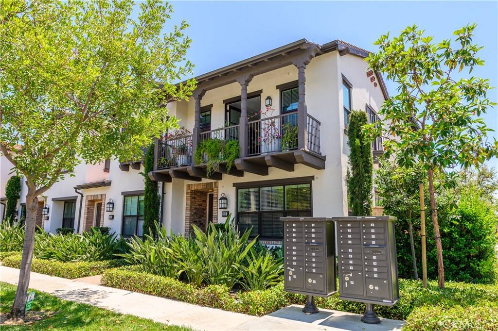 Irvine, CA 92602,112 Crescent Moon