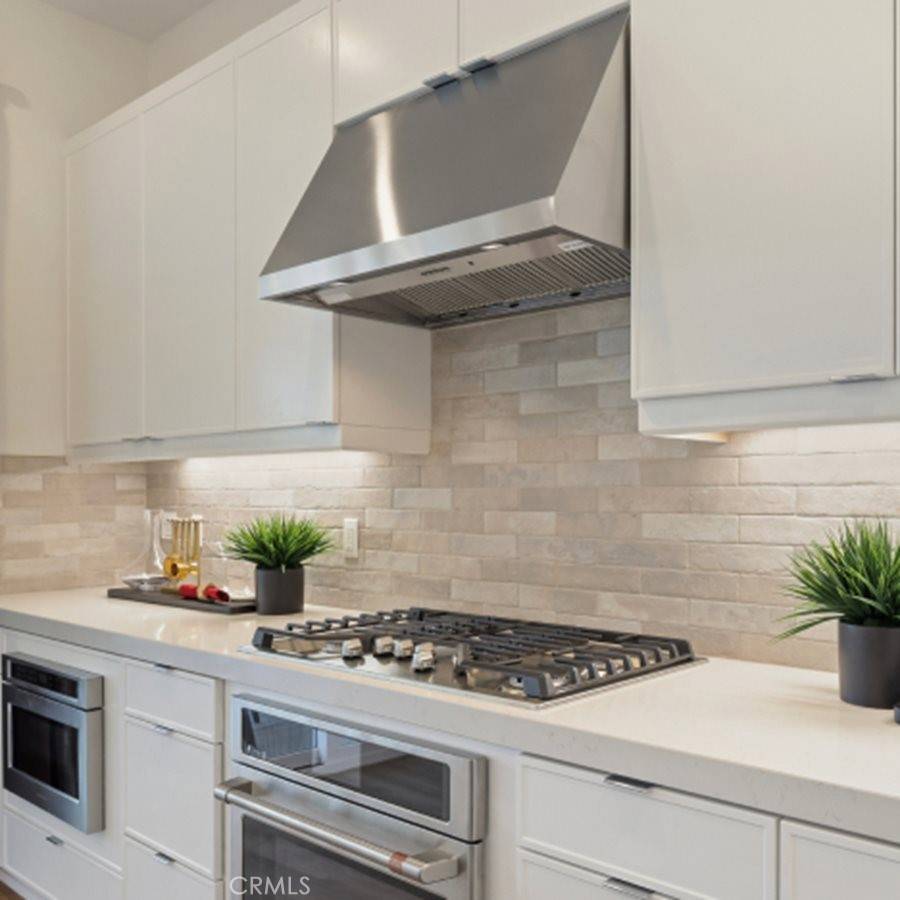 Irvine, CA 92618,450 Loon