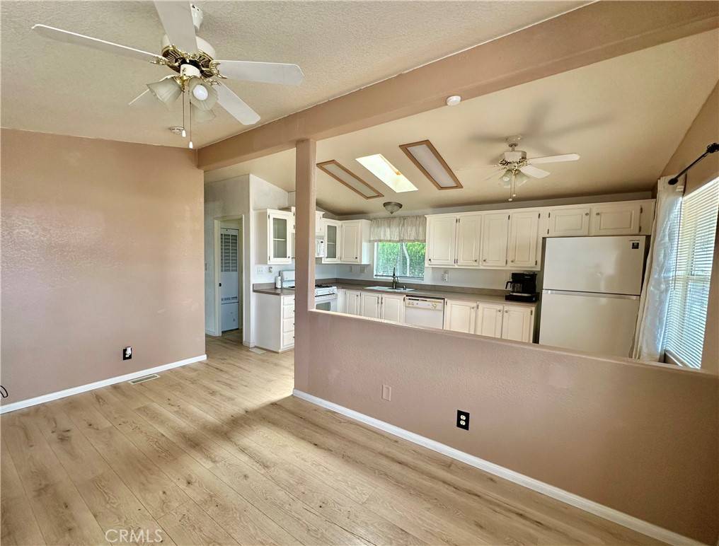 Hemet, CA 92543,1536 S State ST #113