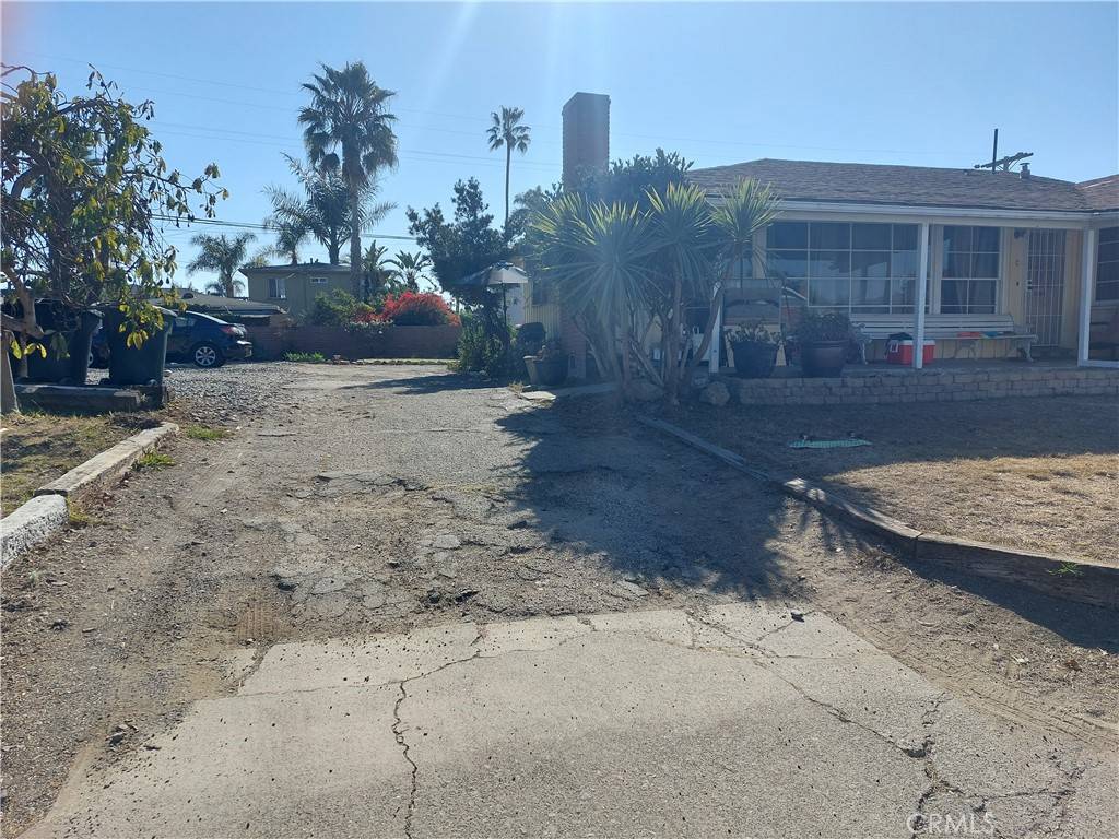 San Clemente, CA 92672,128 Avenida San Dimas