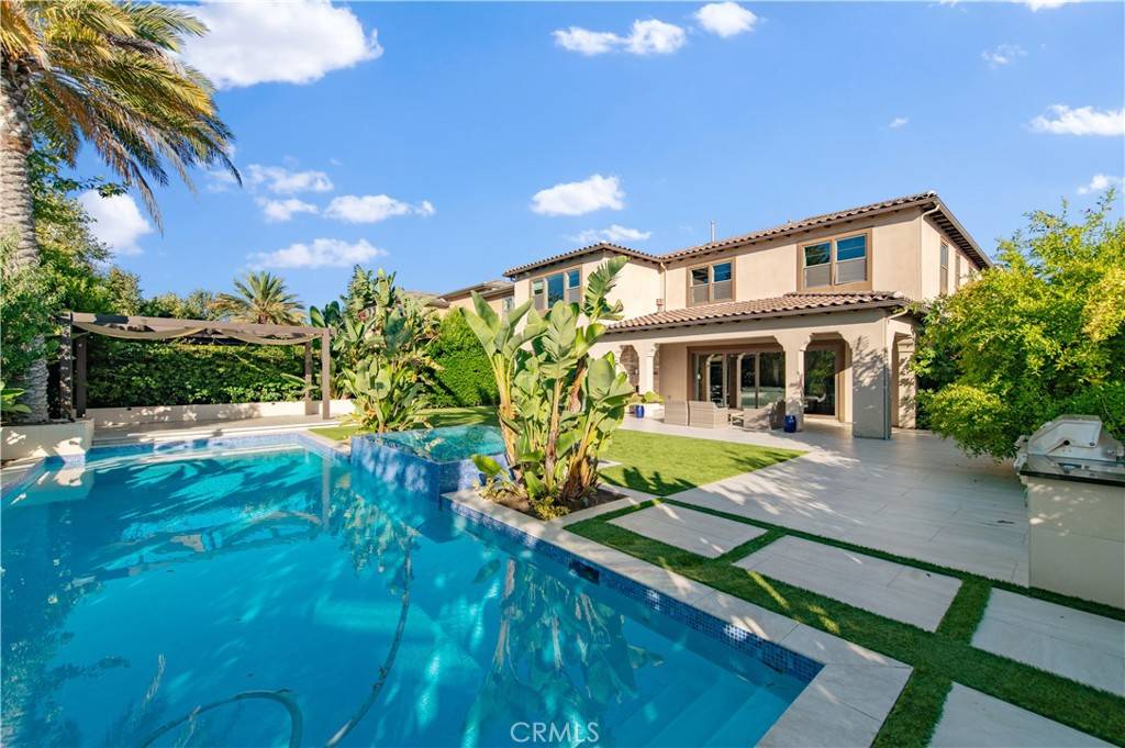 Irvine, CA 92618,86 Bellatrix