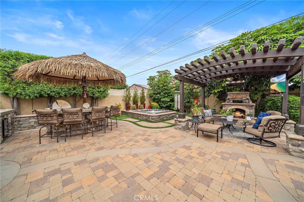 Fountain Valley, CA 92708,9693 Toucan AVE