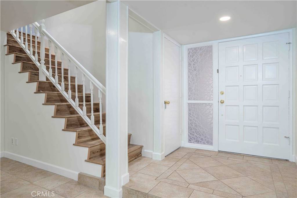 Irvine, CA 92604,5212 Chablis CIR
