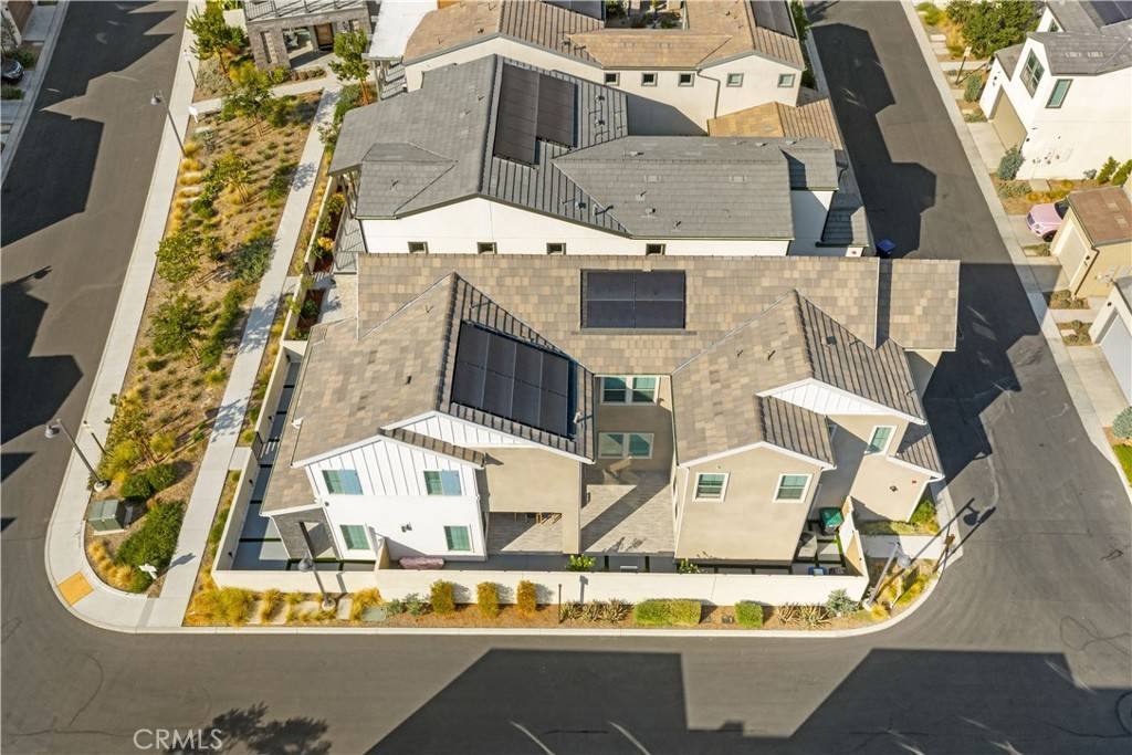 Irvine, CA 92618,125 Bosal