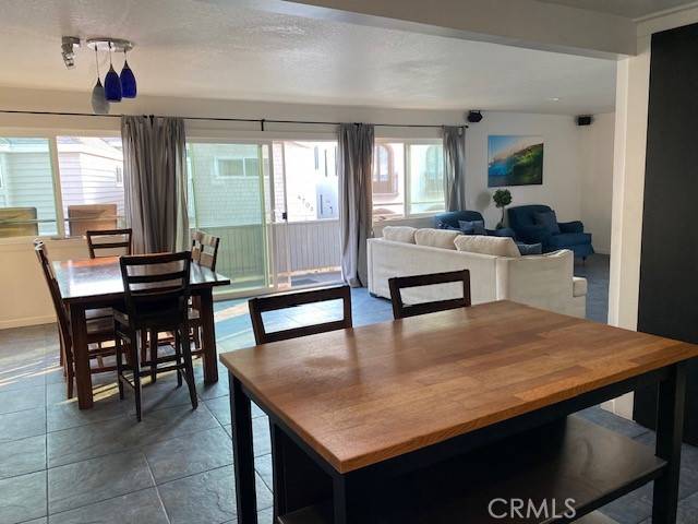 Newport Beach, CA 92663,4704 Seashore DR