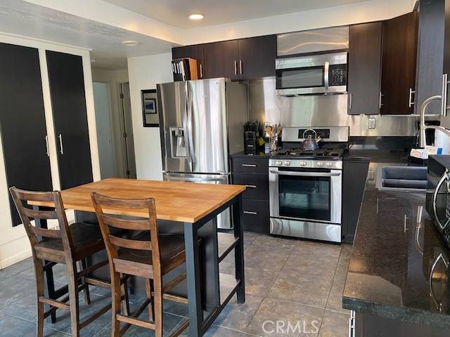 Newport Beach, CA 92663,4704 Seashore DR