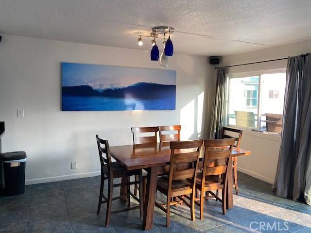Newport Beach, CA 92663,4704 Seashore DR