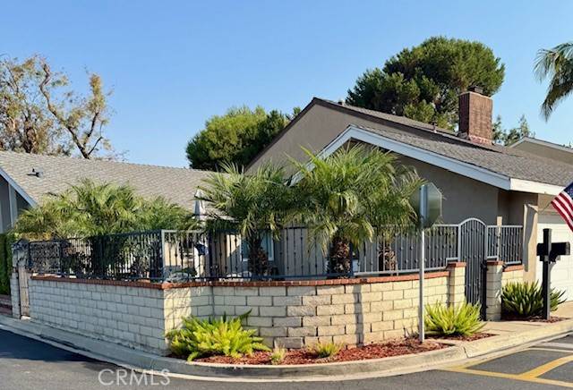 Irvine, CA 92604,5 Butterfly