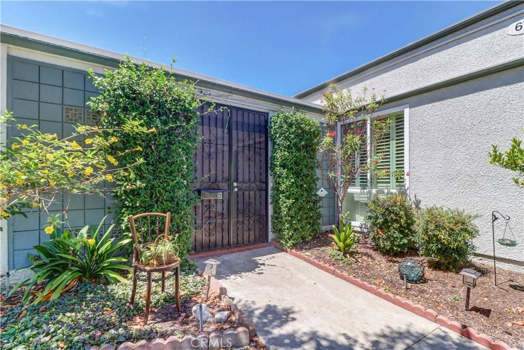 Laguna Woods, CA 92637,679 Via Alhambra #D