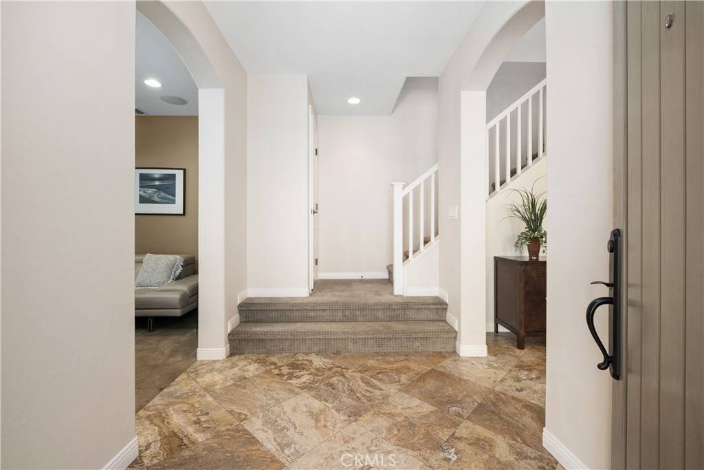 Irvine, CA 92620,182 Rhapsody