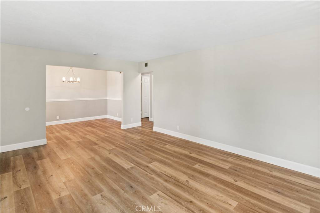 Irvine, CA 92614,23 Rockwood #28